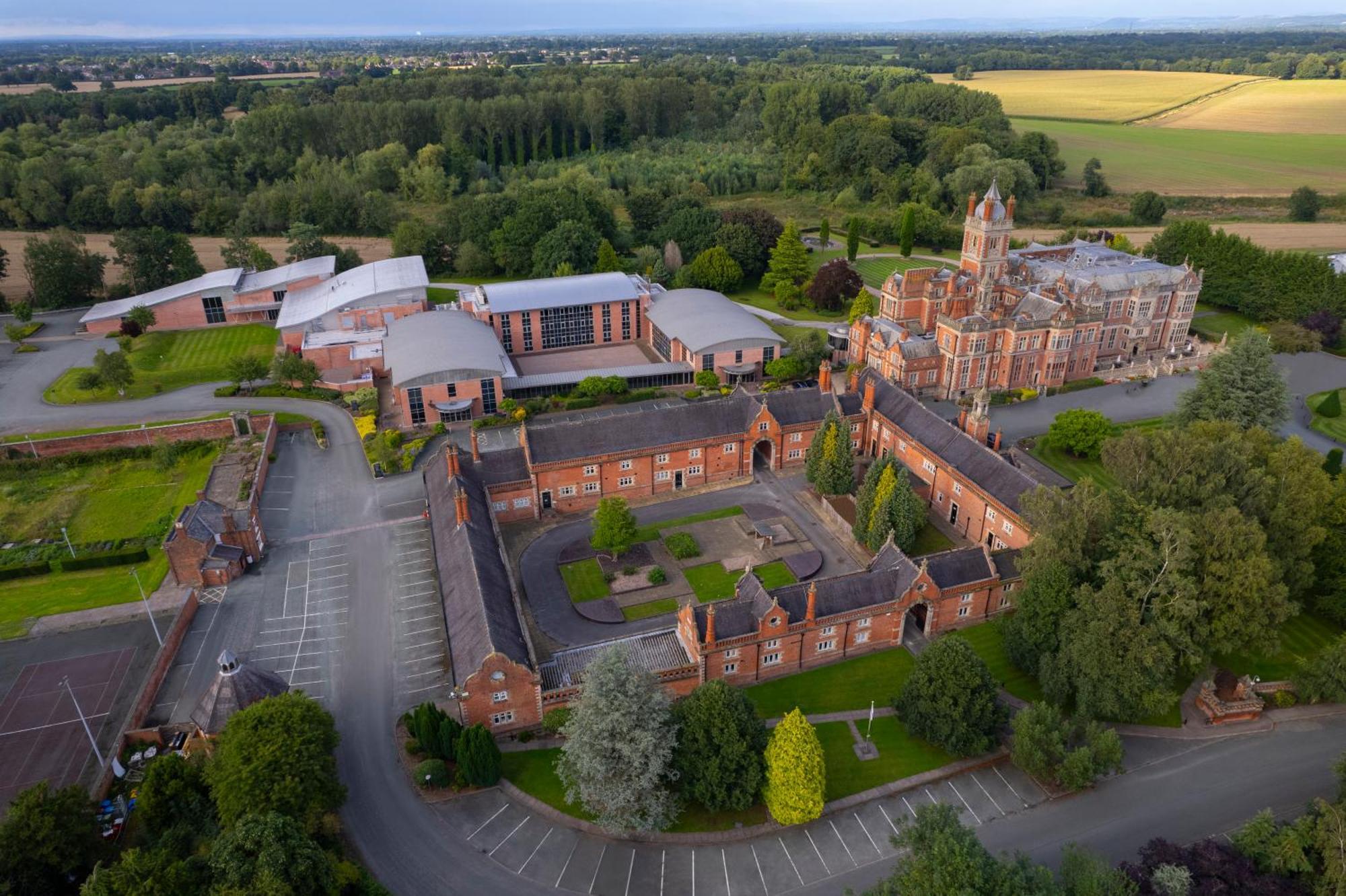 Crewe Hall Hotel & Spa - Cheshire Exterior foto
